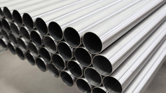 Stainless steel pipes and fittings